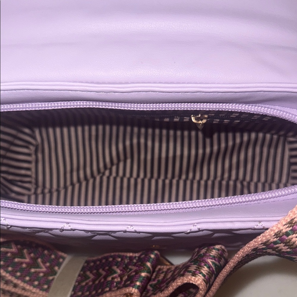 Lavender Quilted Women's Bag - Picture 6 of 11